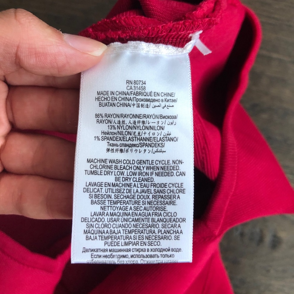 BCBGMaxAzria Fenella Cropped Tank Top - Picture 5 of 8